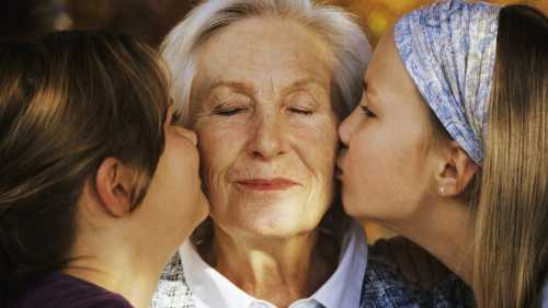 Как общаться с пожилыми родственниками